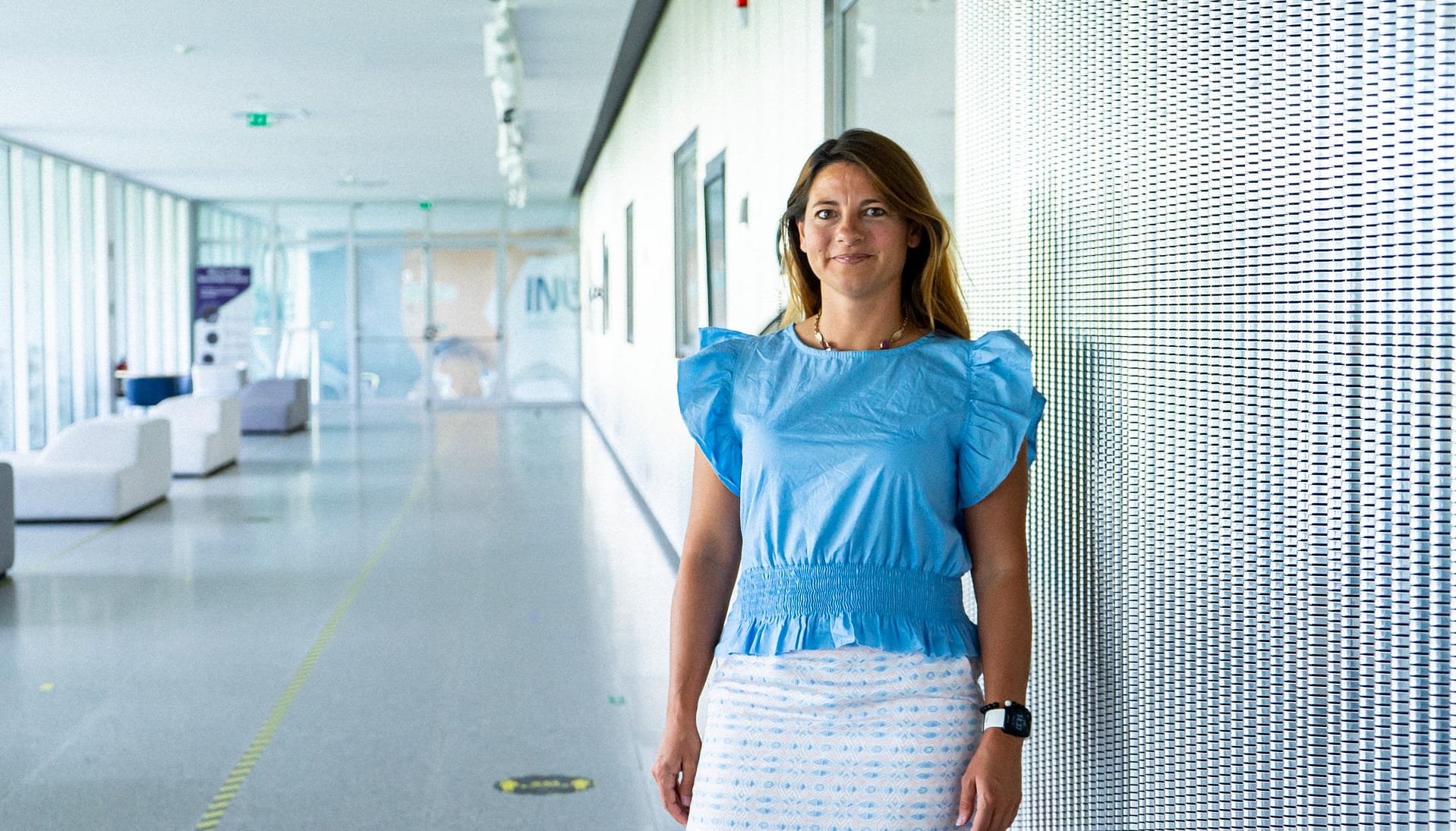 Celebrating light, an interview with Jana Nieder, Ultrafast Bio- and Nanophotonics Group Leader