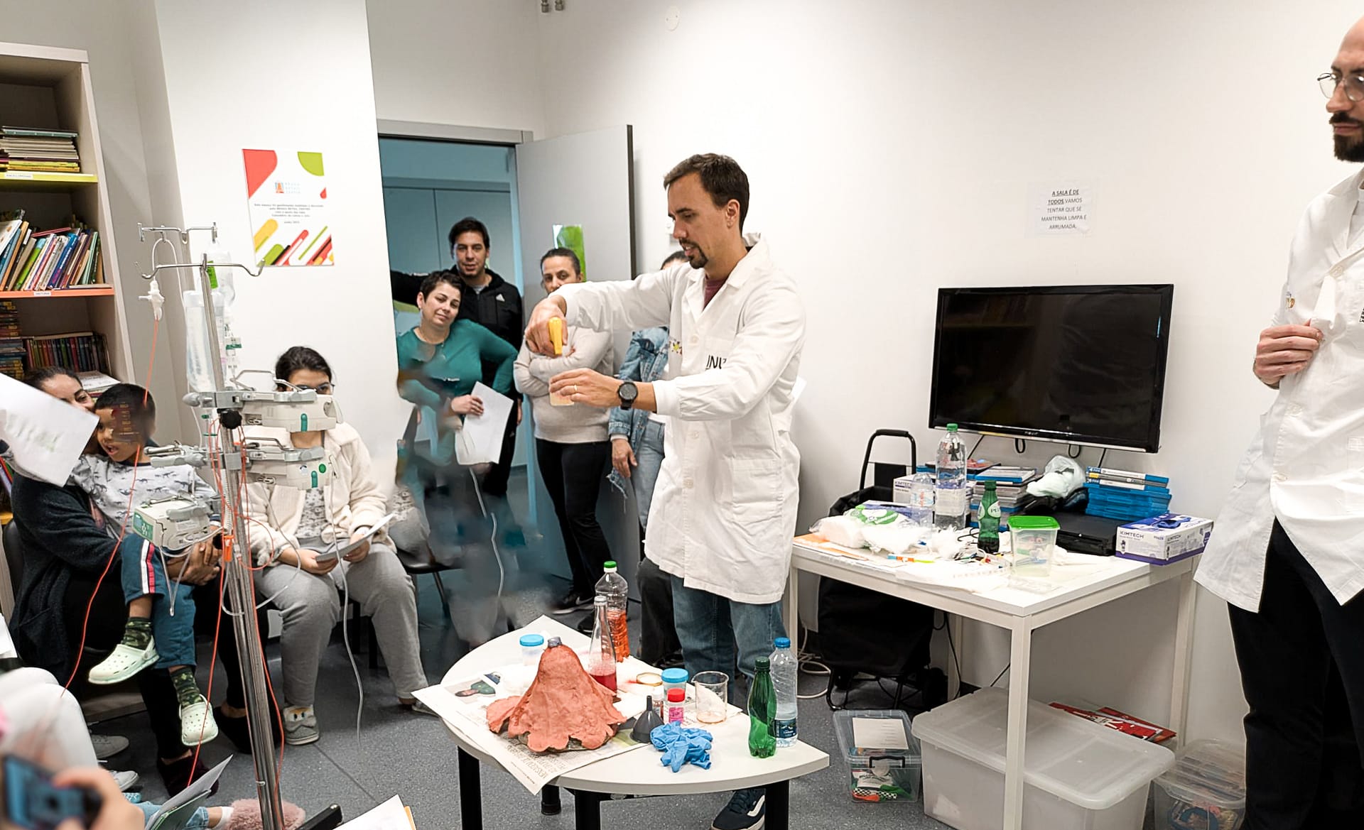 INL’s Mission NERD Brings Science to Life at Hospital de Braga