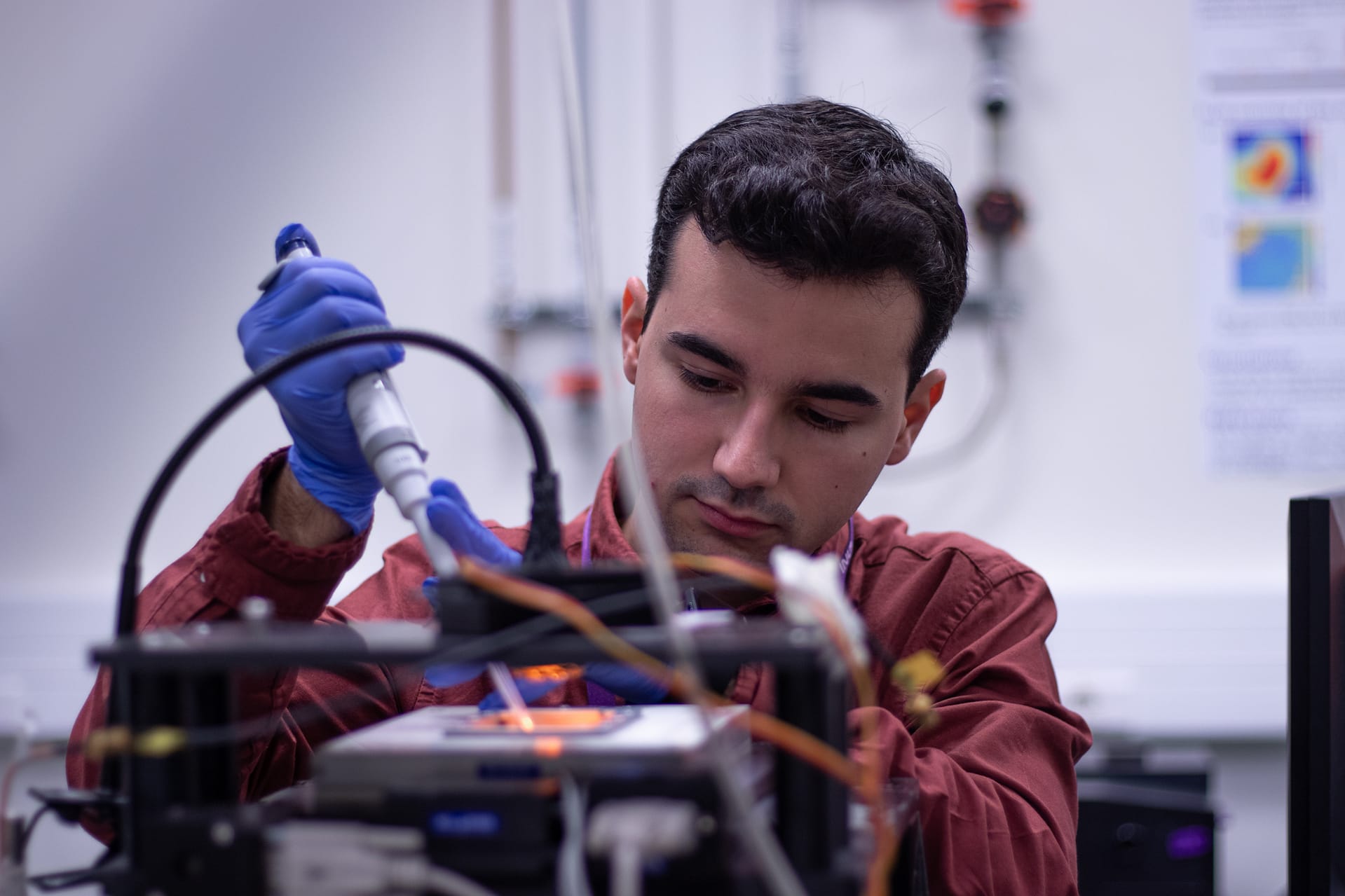 Nanoscale analysis with DNA-graphene origami